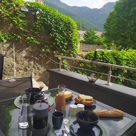 Chambres D'Hotes "Au Pied De La Bealiere" Montpezat-sous-Bauzon Dış mekan fotoğraf