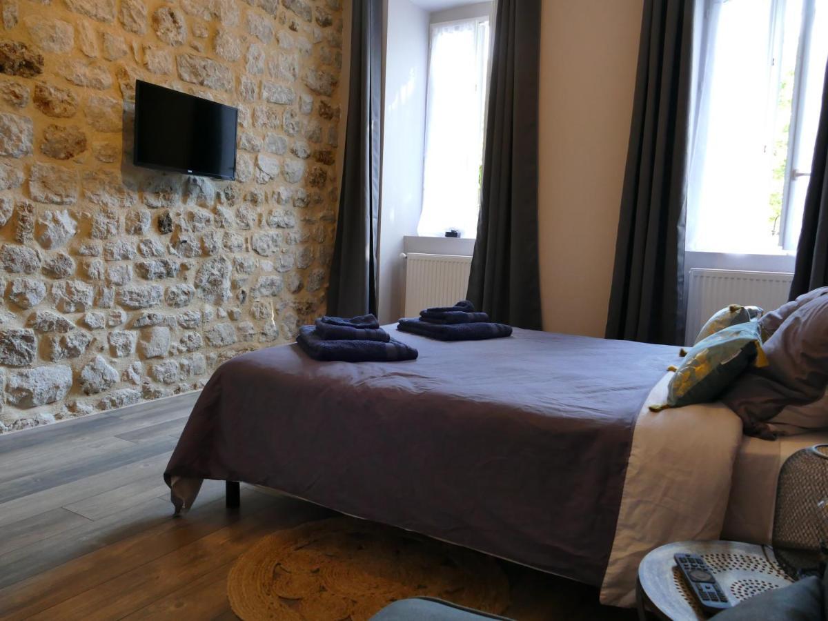 Chambres D'Hotes "Au Pied De La Bealiere" Montpezat-sous-Bauzon Dış mekan fotoğraf