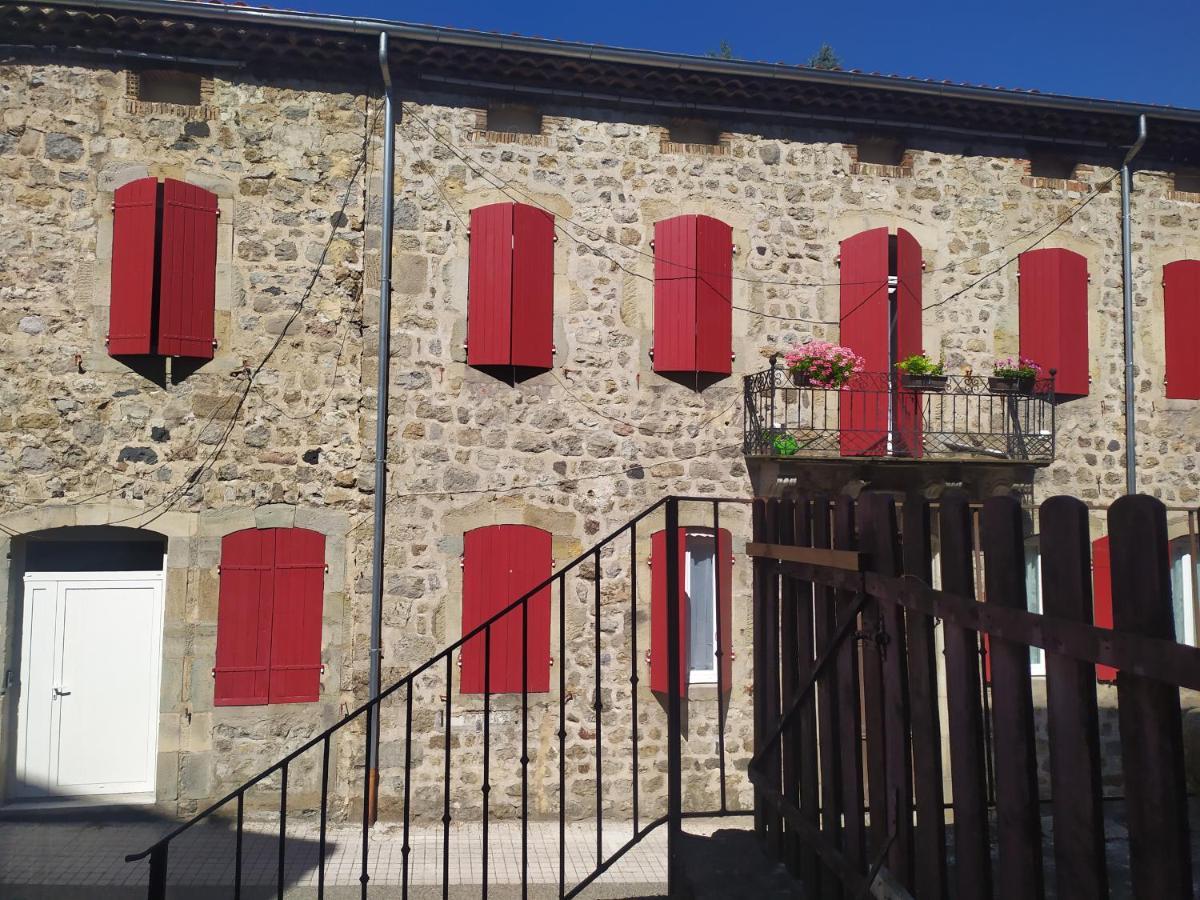 Chambres D'Hotes "Au Pied De La Bealiere" Montpezat-sous-Bauzon Dış mekan fotoğraf