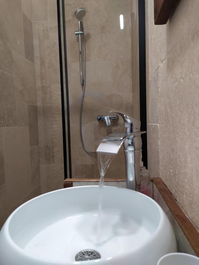 Chambres D'Hotes "Au Pied De La Bealiere" Montpezat-sous-Bauzon Dış mekan fotoğraf